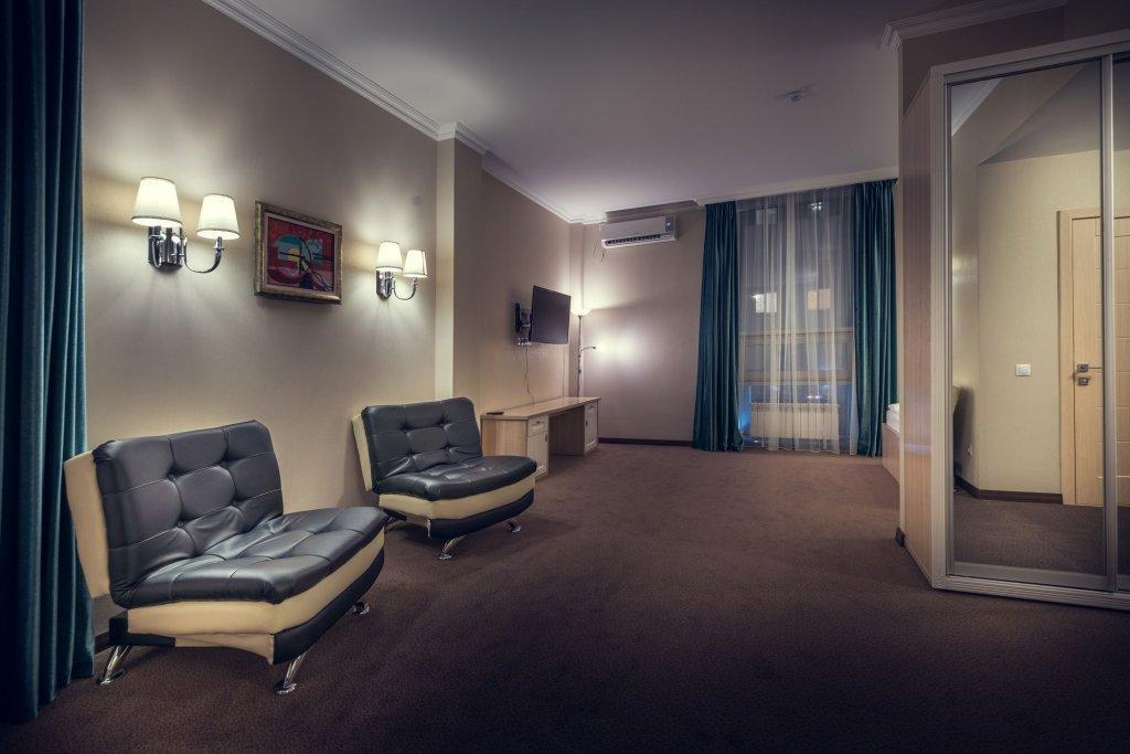 AYKUN Hotel Astana Buitenkant foto