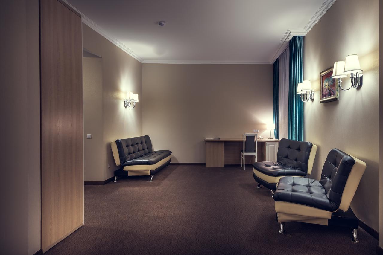 AYKUN Hotel Astana Buitenkant foto
