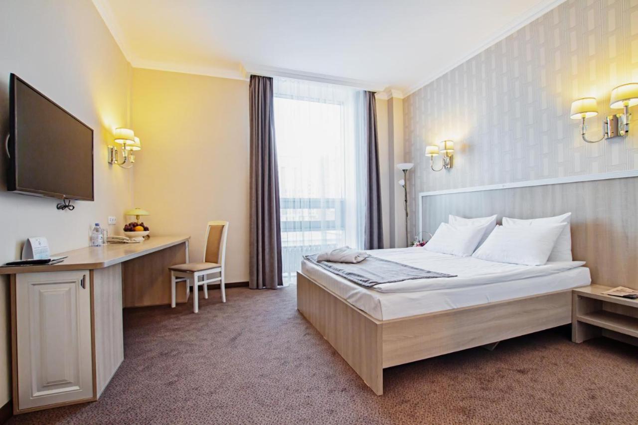 AYKUN Hotel Astana Buitenkant foto