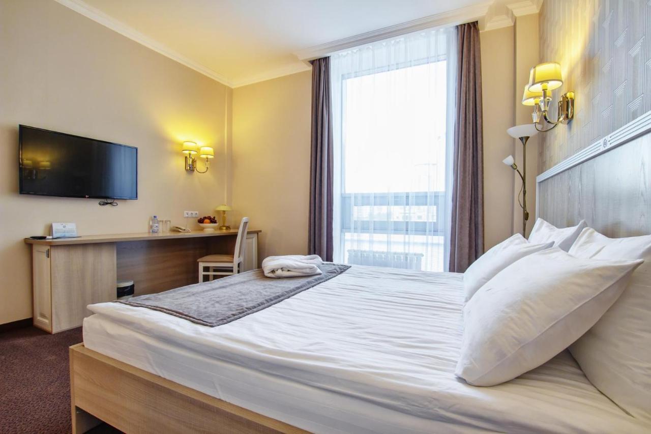 AYKUN Hotel Astana Buitenkant foto